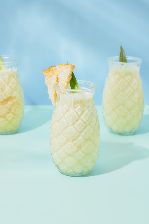 Licuado Piña con Leche: ¡Receta Tropical 🍍🥛!